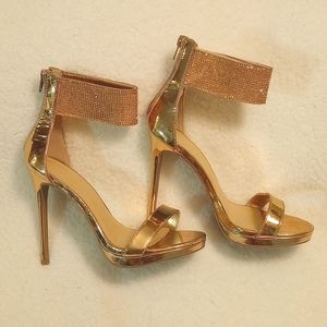 Wild diva lounge Rose gold stiletto
